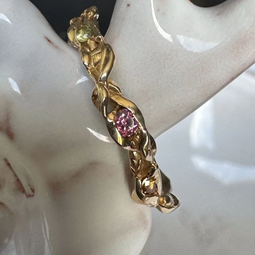 10KYG Tourmaline-Peridot-Citrine Contour Ring NWOT